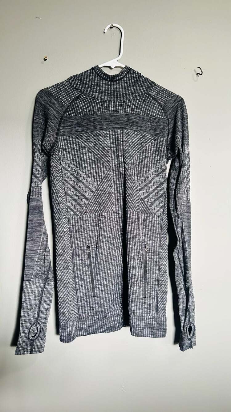 Lululemon Rest Less Pullover Heathered Black Gray. Pc146